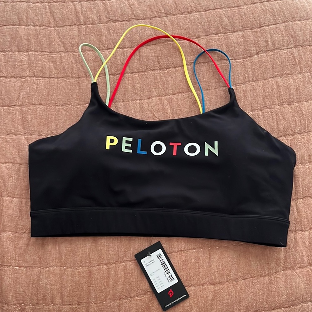 Peloton XL black untied speed up bra